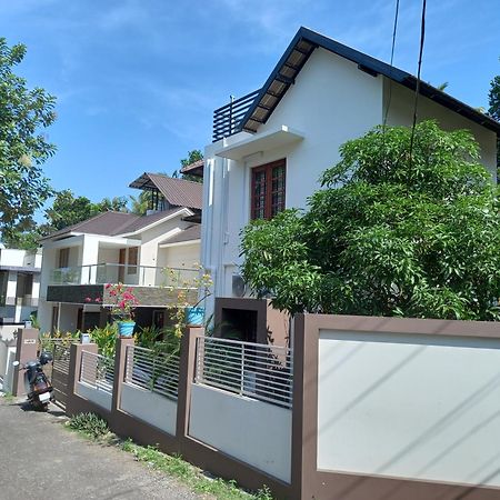Eka Homes 2BHDK Villa Thiruvananthapuram Esterno foto